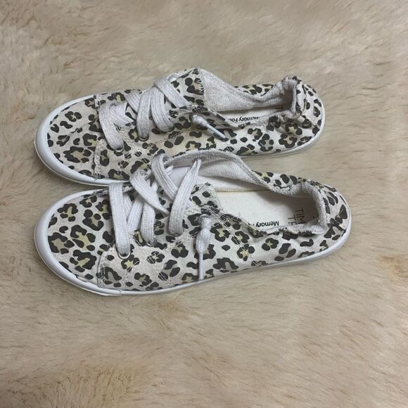 Time and Tru Cheetah Print Slip On Shoes size 6 - Picture 4 of 6